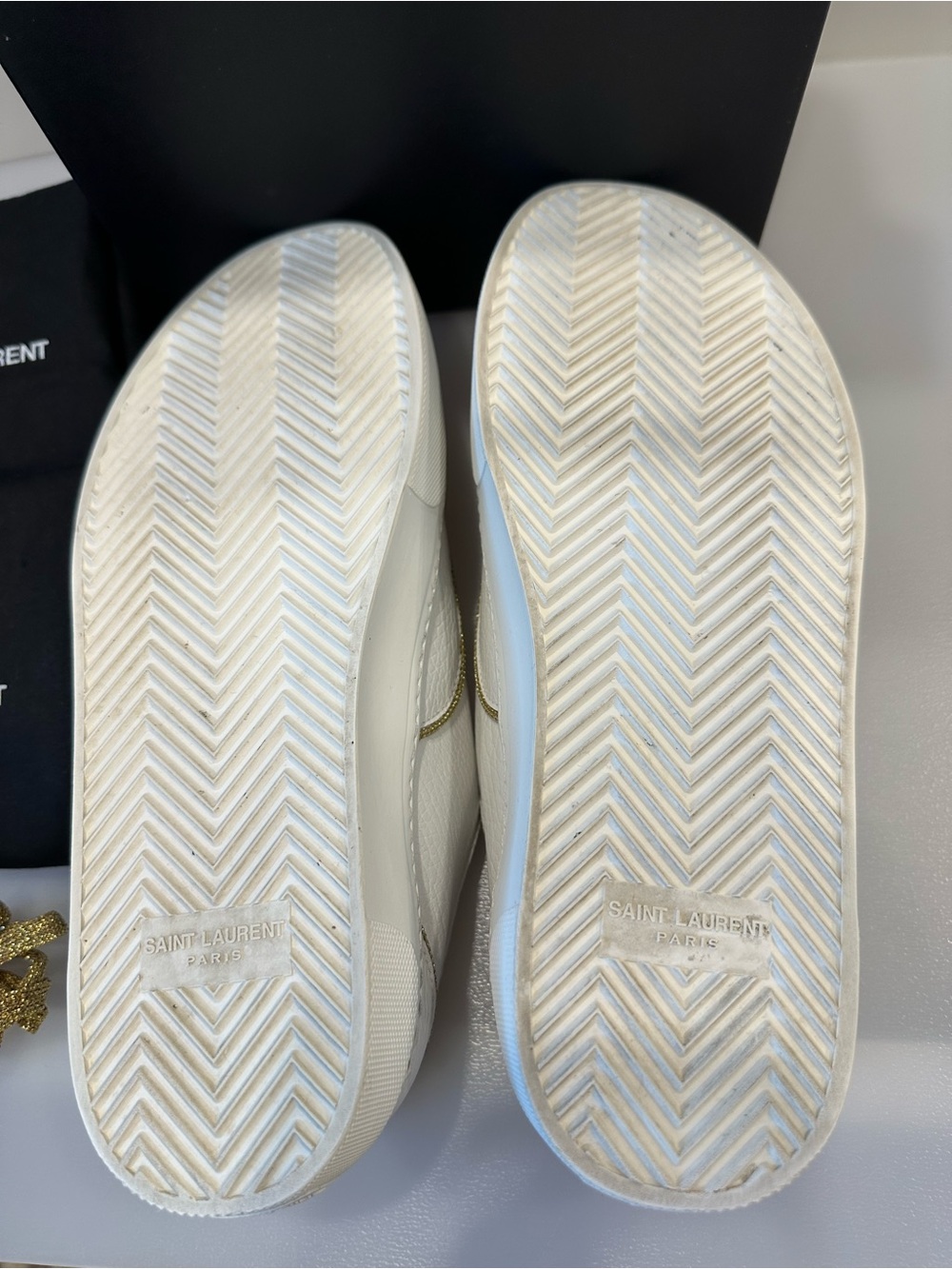 AUTHENTIC SAINT LAURENT Paris Venice Low Top White Gold Accent Leather Sneakers - Picture 9 of 10